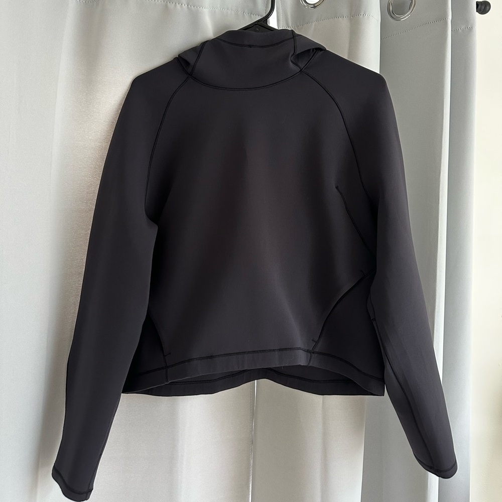 lulu cropped hoodie